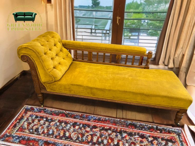 Edwardian chaise longue in mustard velvet.